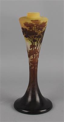 Vase mit einer Wald- und Seelandschaft, Emile Gallé, Nancy, 1905-10 - Kleinode des Jugendstils und angewandte Kunst des 20. Jahrhunderts