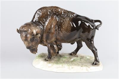 Rudolf Chocholka, Bison (auf einem Sockel), Modellnummer: 1790, Firma Keramos, Wien, ab ca. 1951 - Jugendstil e arte applicata del XX secolo