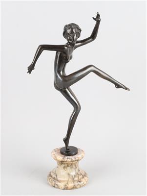 Tänzerin aus Bronze, Entwurf: um 1900/1920 - Kleinode des Jugendstils und angewandte Kunst des 20. Jahrhunderts
