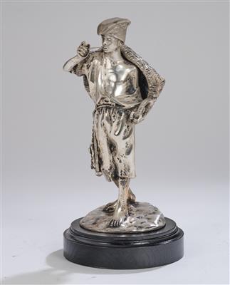 Archille d'Orsi (Neapel, 1845-1929), Fischerjunge aus Silber - Kleinode des Jugendstils & Angewandte Kunst des 20. Jahrhunderts