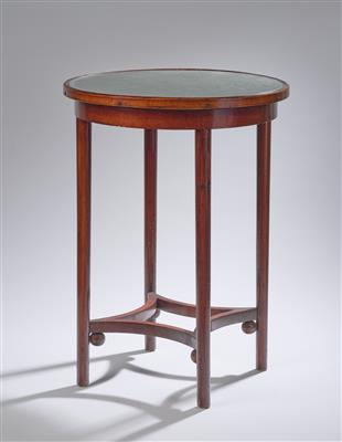 Beistelltisch in der Art von Koloman Moser, Firma Thonet, Wien, um 1905 - Kleinode des Jugendstils & Angewandte Kunst des 20. Jahrhunderts