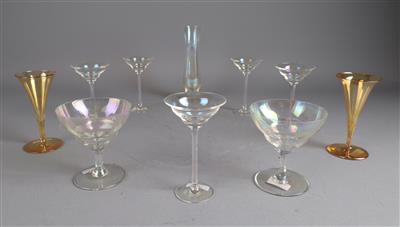 Eine Vase, fünf Likörgläser, zwei Schalen und zwei flötenförmige Gläser, in der Art von Josef Hoffmann, Entwurf: um 1920/25 - Secese a umění 20. století
