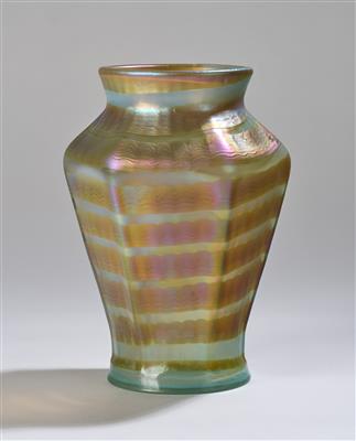 Vase, Johann Lötz Witwe, Klostermühle, 1910 - Secese a umění 20. století