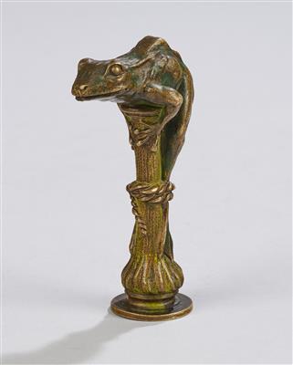 Petschaft aus Bronze mit sitzendem Frosch auf einer Säule, Entwurf: um 1900/20 - Secese a umění 20. století