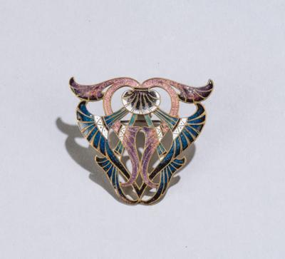 A brooch with enamelled leaf formations, c. 1920 - Secese a umění 20. století