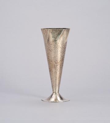 Elfriede Berbalk, a silver vase, Vienna, as of May 1922 - Jugendstil and 20th Century Arts and Crafts