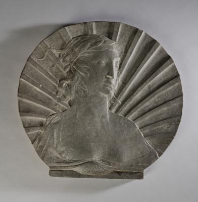 A fan shaped stone relief with a female bust in profile, after Domenico Bacci, 1923 - Secese a umění 20. století