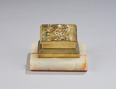 Ferdinand Doblinger (1872-1935), a lidded box for the storage of stamps, designed in around 1910, executed by Atelier für Moderne Bronzen, Vienna - Jugendstil e arte applicata del XX secolo