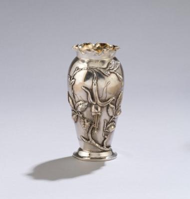 A small vase made of silver with raised fuchsia decor, Germany c. 1900 - Jugendstil and 20th Century Arts and Crafts