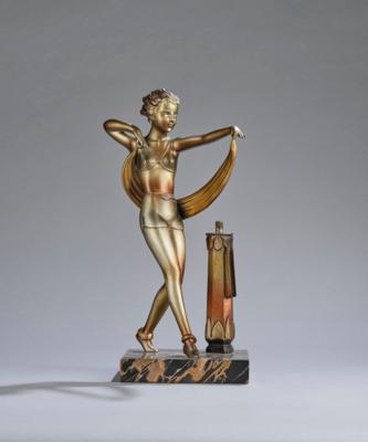 A bronze female dancer, designed in around 1925/30 - Jugendstil e arte applicata del XX secolo