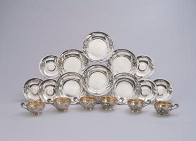 A silver tea service with iris blossoms for six persons (18 parts), Eduard Friedmann, Vienna, by May 1922 - Secese a umění 20. století