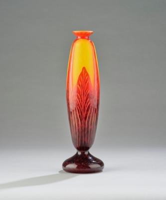 A vase 'Feuilles de Tabac', Verrerie Schneider, Epinay-Sur-Seine, 1922/23 - Jugendstil e arte applicata del XX secolo