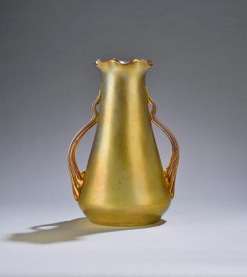 A vase with handles, Johann Lötz Witwe, Klostermühle, c. 1902 - Jugendstil e arte applicata del XX secolo