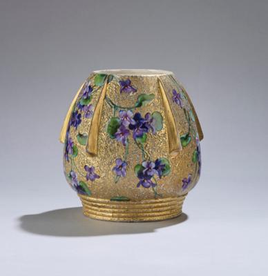 A vase 'Violette', Ernst Wahliss, Turn-Vienna, c. 1910/15, - Secese a umění 20. století