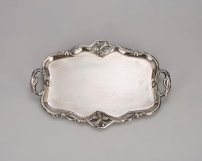 A silver-plated serving dish with raised daffodil decor, c. 1900 - Jugendstil and 20th Century Arts and Crafts