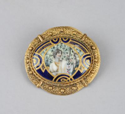 A brooch or belt buckle with enamelled decor of a lady in classical garb, c. 1900 - Secese a umění 20. století