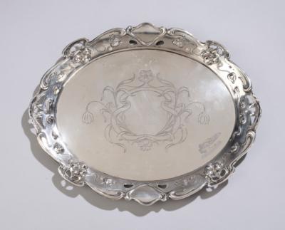 An oval silver tray with floral decoration, probably Herrmann Südfeld, Vienna, c. 1900 - Jugendstil and 20th Century Arts and Crafts