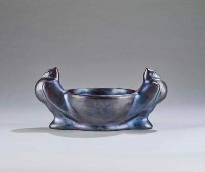 A bowl with two birds, Zsolnay, Pécs, c. 1937 - Jugendstil e arte applicata del XX secolo