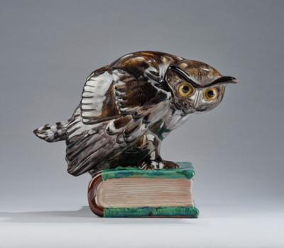 Elisabeth Prieler, an owl on a book, model number 90, executed by Alpenländische Kunstkeramik Liezen, as of c. 1953 - Secese a umění 20. století