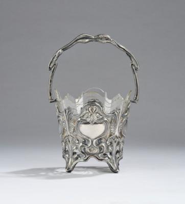 A handled basket made of silver with ornamental floral decoration, Germany, c. 1900 - Jugendstil and 20th Century Arts and Crafts