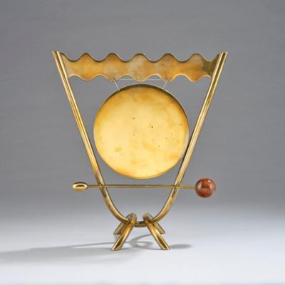 Karl Hagenauer (Vienna 1898-1956), a gong with clapper, Werkstätte Hagenauer, Vienna - Secese a umění 20. století