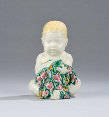 Michael Powolny, “sitzender Putto, No. 163”, model number 163, designed in around 1907, executed by Wiener Keramik, by 1913 - Jugendstil e arte applicata del XX secolo