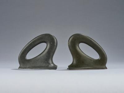 A pair of book ends, cf model number 3530, Carl Auböck, Vienna - Secese a umění 20. století