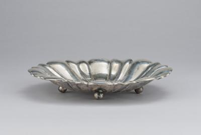 A silver bowl with straight folds from Budapest, as of May 1937 - Jugendstil and 20th Century Arts and Crafts