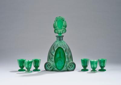 A seven-piece liqueur set with floral motifs, Heinrich Hoffmann or Curt Schlevogt, Gablonz, form and decor: c. 1932, design probably by Frantisek Pazourek - Jugendstil e arte applicata del XX secolo