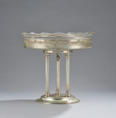 A silver centrepiece with decoration of floral festoons and a bevelled glass liner, Rudolf Steiner, Vienna, c. 1900 - Secese a umění 20. století