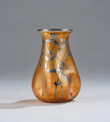 Vase mit galvanoplastischer Auflage mit Misteldekor, Johann Lötz Witwe, Klostermühle, um 1900 - Kleinode des Jugendstils & Angewandte Kunst des 20. Jahrhunderts
