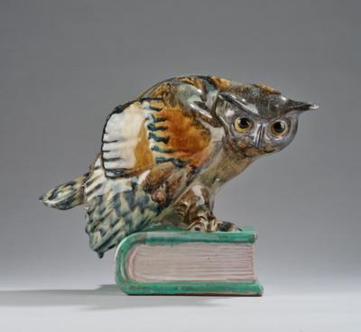 Elisabeth Prieler, an owl on a book, model number 90, executed by Alpenländische Kunstkeramik Liezen, as of c. 1953 - Jugendstil and 20th Century Arts and Crafts