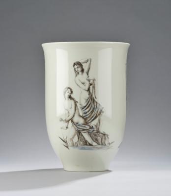 Ena Rottenberg, a lamp base (vase with a cavity) with three different groups of female figures, form number 562, pattern number 5580, designed in around 1930, executed by Wiener Manufaktur Augarten, as of 1934 - Jugendstil e arte applicata del XX secolo