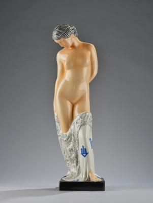 Figur: "Schönheit", Modellnummer: 7, Entwurf: um 1909, Ausführung: Firma Goldscheider, Stoob, 1987 bis 1994 - Kleinode des Jugendstils & Angewandte Kunst des 20. Jahrhunderts