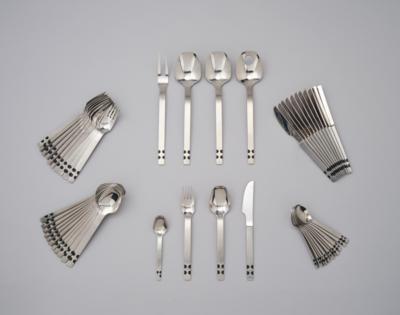 Helmut Alder, a 47-piece anniversary cutlery service 2200 with decoration, designed in 1967/68, executed by Neuzeughammer Ambosswerk - Jugendstil e arte applicata del XX secolo