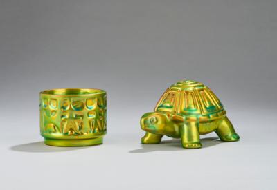 Judith Nádor (1934-2016), a tortoise and István Kovács, a small vase with figural decor, both designed in around 1970, executed by Zsolnay, Pécs - Jugendstil e arte applicata del XX secolo