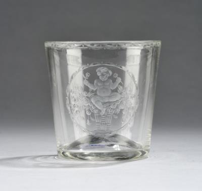 A month beaker: May, engraving design: Michael Powolny, designed in around 1913/14, executed by J. & L. Lobmeyr, Vienna - Jugendstil e arte applicata del XX secolo