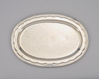 A Pest presentation platter in Art Deco style made of silver, distributor’s mark Seligmann, by May 1922 - Jugendstil e arte applicata del XX secolo