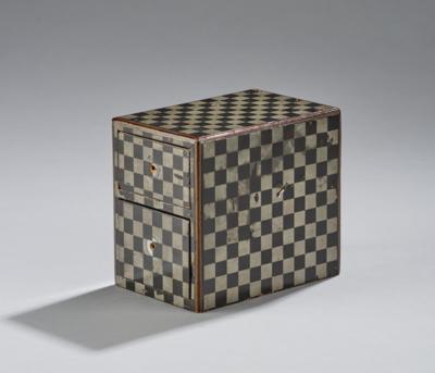 A box with two grid-pattern drawers, in the manner of Koloman Moser, c. 1905 - Jugendstil and 20th Century Arts and Crafts