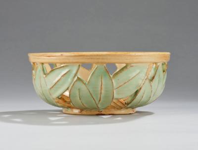 A bowl with openwork foliate décor, model number 11034, Wienerberger - Secese a umění 20. století