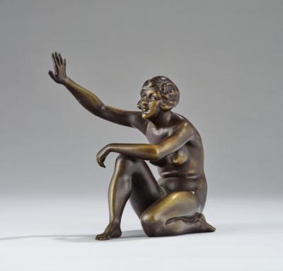 A seated female nude, model number 2394, probably designed by Franz Josef Starek, executed in the style of F. X. Bergmann, Vienna - Jugendstil e arte applicata del XX secolo