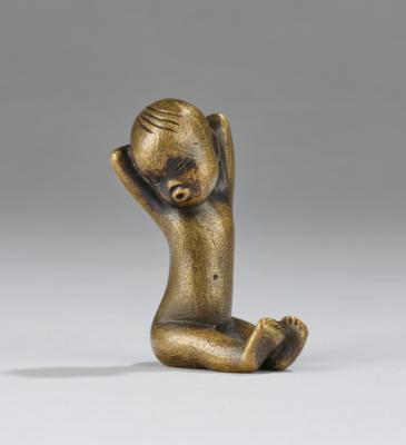 A seated child, Werkstätte Hagenauer, Vienna - Jugendstil e arte applicata del XX secolo