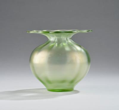 A vase, Johann Lötz Witwe, Klostermühle, c. 1900 - Secese a umění 20. století