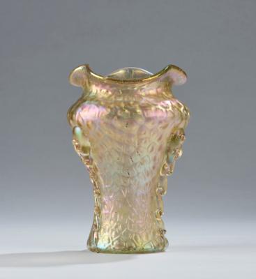 A vase, Johann Lötz Witwe, Klostermühle, c. 1903 - Secese a umění 20. století