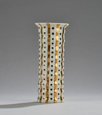 Vase, Wiener Kunstkeramische Werkstätte (WKKW), um 1914 - Kleinode des Jugendstils & Angewandte Kunst des 20. Jahrhunderts