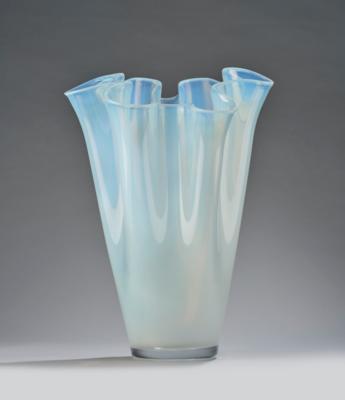 Hohe "Fazzoletto" Vase, im Stil von Murano - Kleinode des Jugendstils und angewandte Kunst des 20. Jahrhunderts