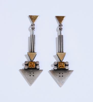 Linda Ladurner (born in Meran in 1954), a pair of sterling silver ear pendants, France, 1994 - Jugendstil e arte applicata del XX secolo