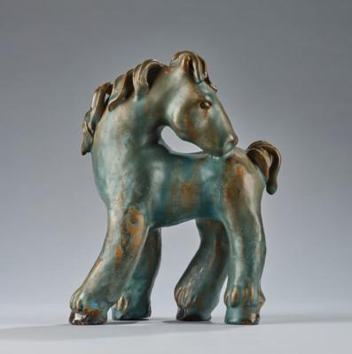 Pferd mit seitlich gerichtetem Kopf, Michael Powolny zugeschrieben - Kleinode des Jugendstils und angewandte Kunst des 20. Jahrhunderts