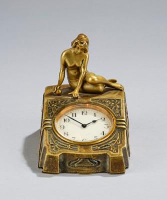 A bronze table clock with a female nude, c. 1900 - Jugendstil e arte applicata del XX secolo