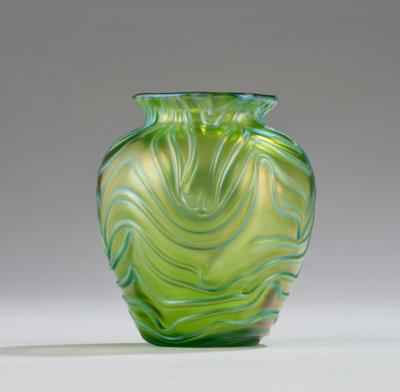 A vase, Johann Lötz Witwe, Klostermühle, c. 1901 - Secese a umění 20. století